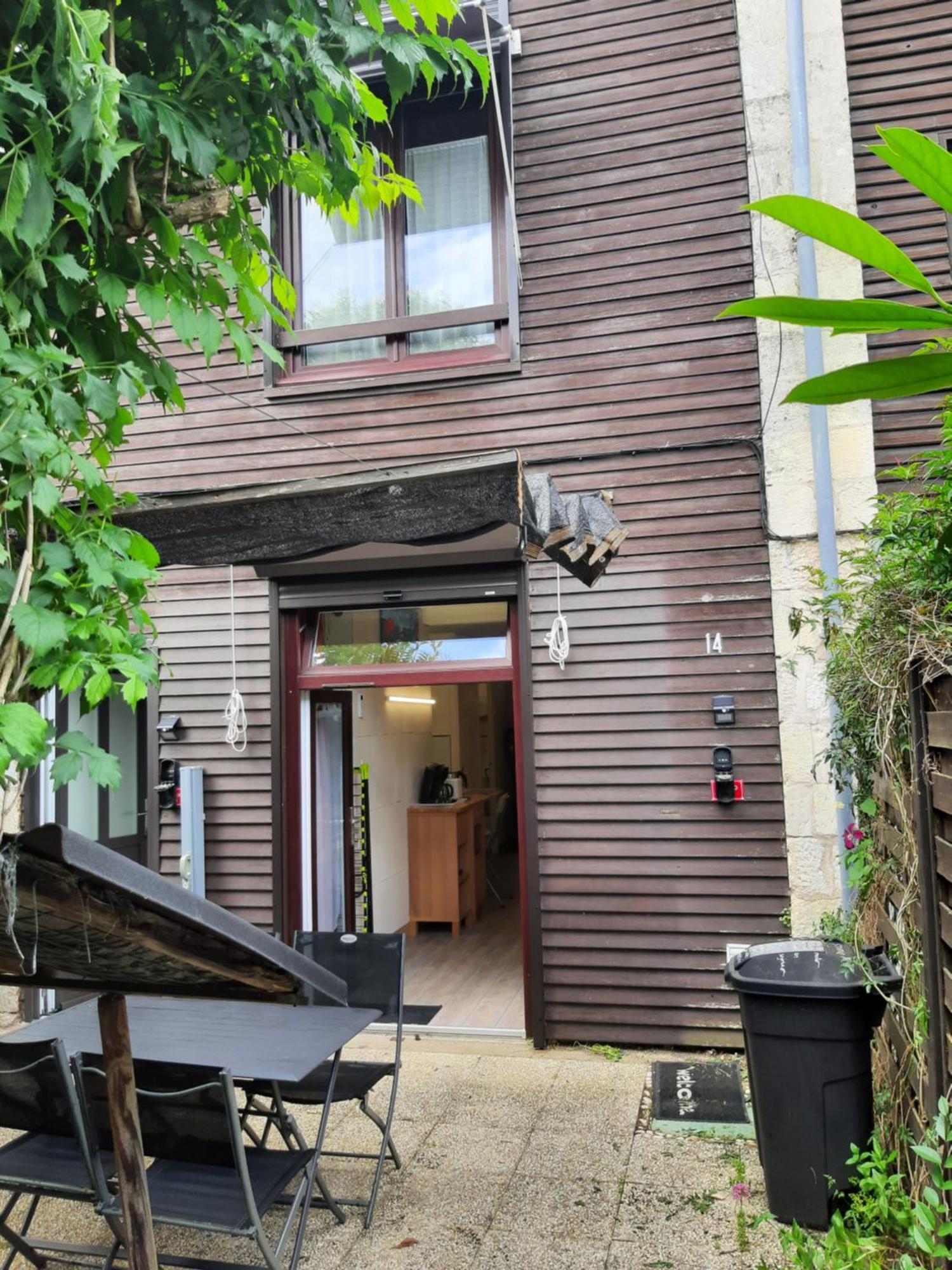 Duplex14H 1Er Etage Jardinet 1 Parking Ou Studio14B Rdc Terrasse Sans Parking ลาโรแชล ภายนอก รูปภาพ