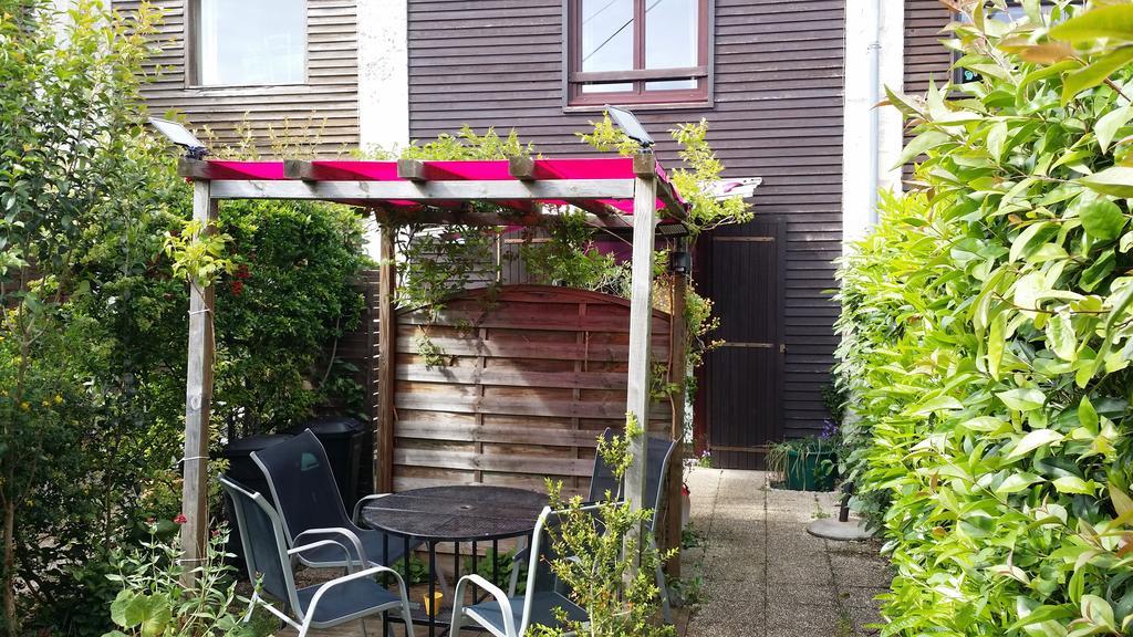 Duplex14H 1Er Etage Jardinet 1 Parking Ou Studio14B Rdc Terrasse Sans Parking ลาโรแชล ภายนอก รูปภาพ